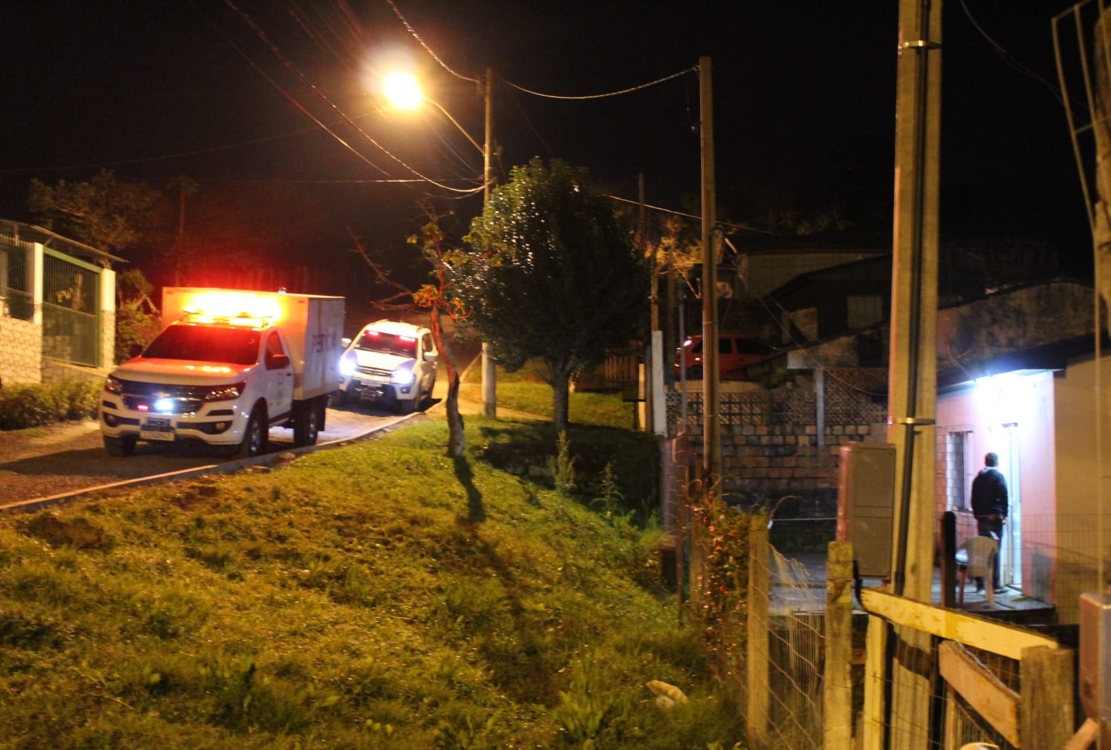 Criminosos invadem residência e executam morador a tiros em Gravataí