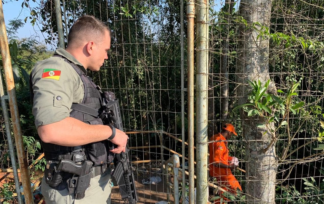 Com ajuda de helicóptero, polícia tenta localizar ativista em surto no Santuário Afro em Gravataí
