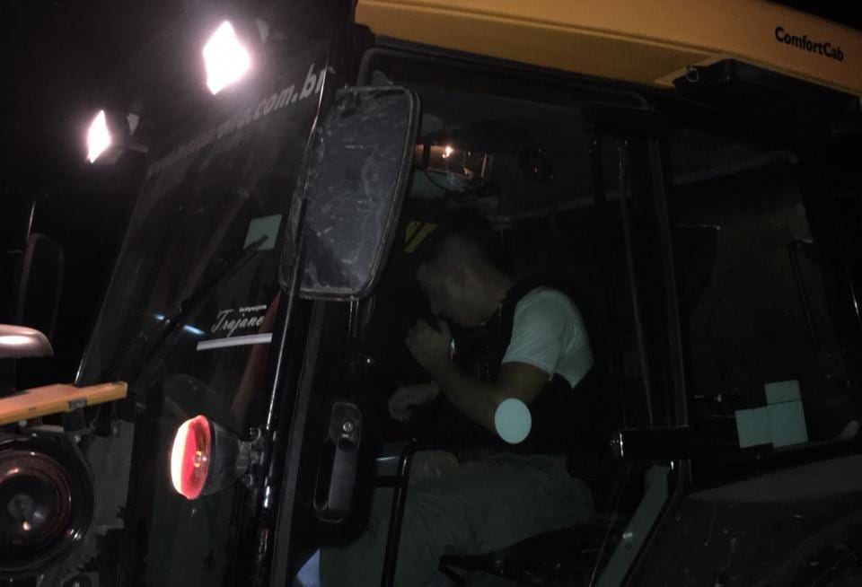 Brigada fecha cerco a criminosos na madrugada e recupera trator de R$ 150 mil em Gravataí