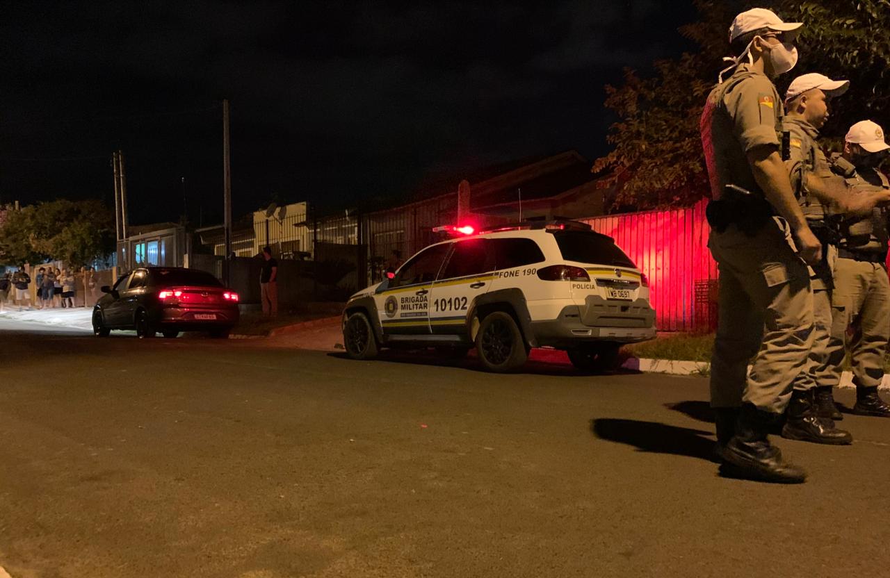 Identificado motorista encontrado morto dentro de veículo alugado em Gravataí