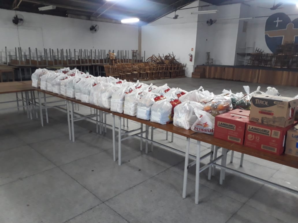 Bltiz solidária arrecada quase duas toneladas de alimentos em igreja de Gravataí