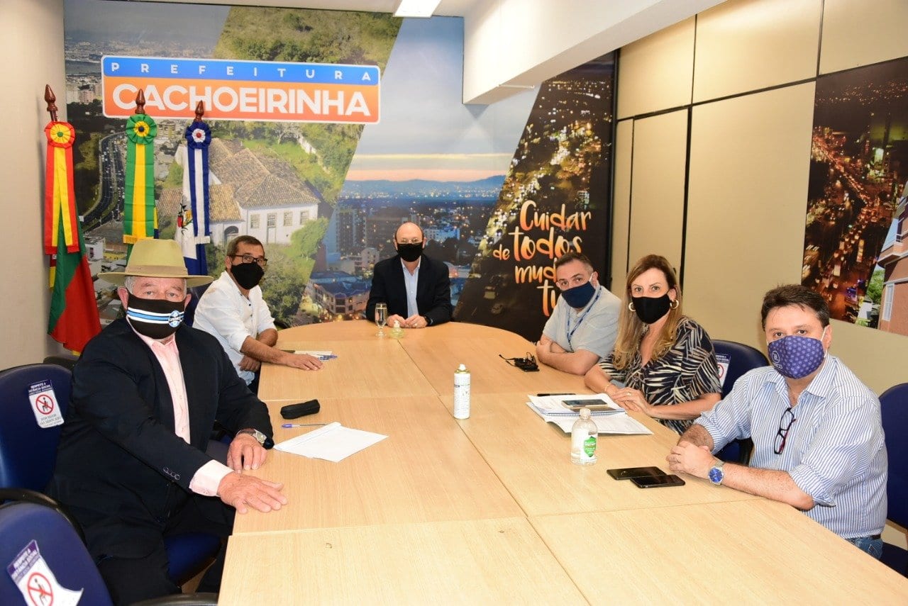 Miki cobra melhorias da Corsan para normalizar o abastecimento de água em Cachoeirinha