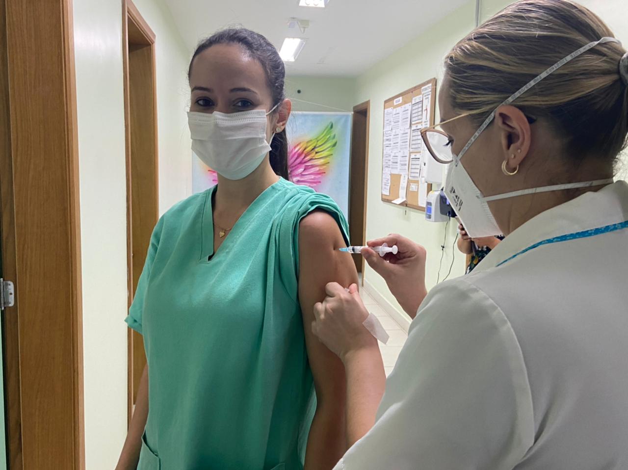 Cachoeirinha vai receber 730 vacinas de Oxford contra a Covid-19