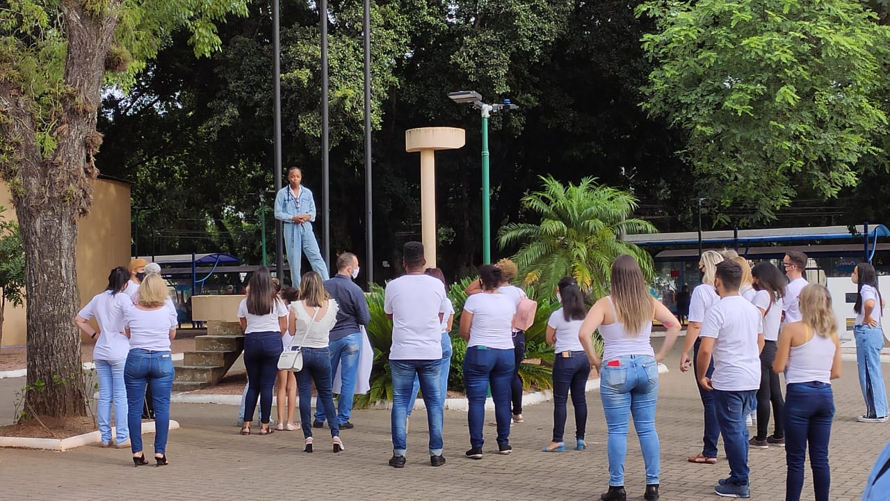 Influenciador gravataiense, Douglas Weiss, lança hoje paródia sobre a valorização do comércio local