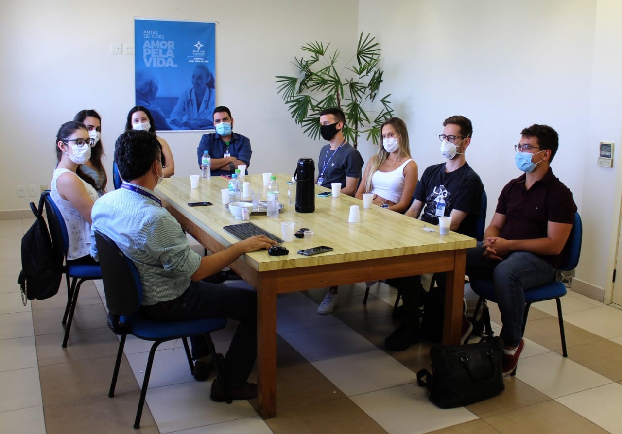 Hospital Dom João Becker passa a contar com médicos residentes; instituição pediu ainda doações de sangue