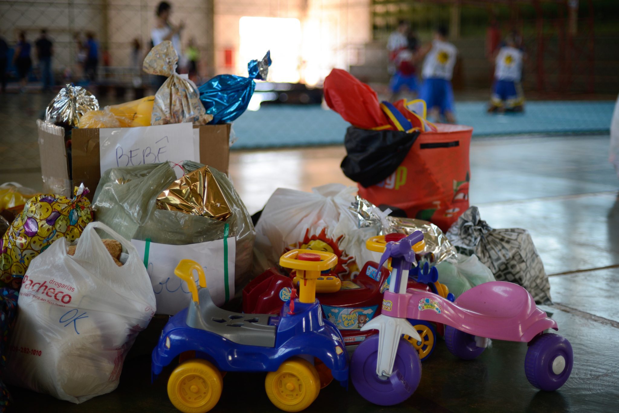 Delegacias da Região Metropolitana arrecadam brinquedos para crianças carentes