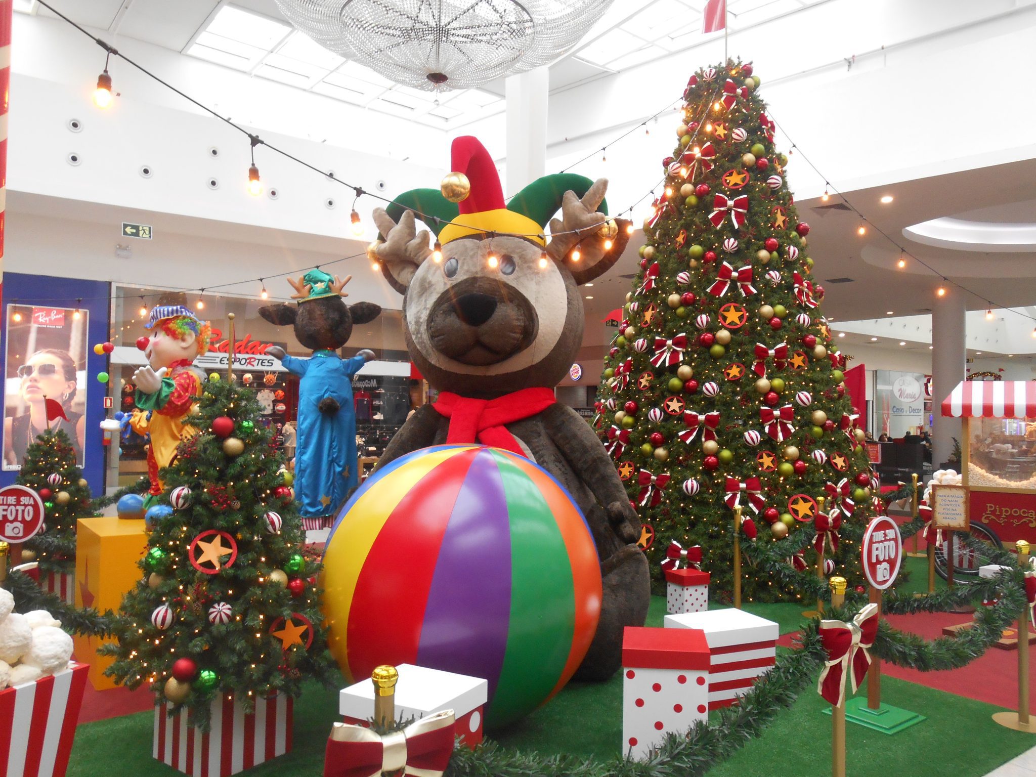 Papai Noel pelas ruas e apresentações circenses; Gravataí Shopping anuncia cronograma de Natal