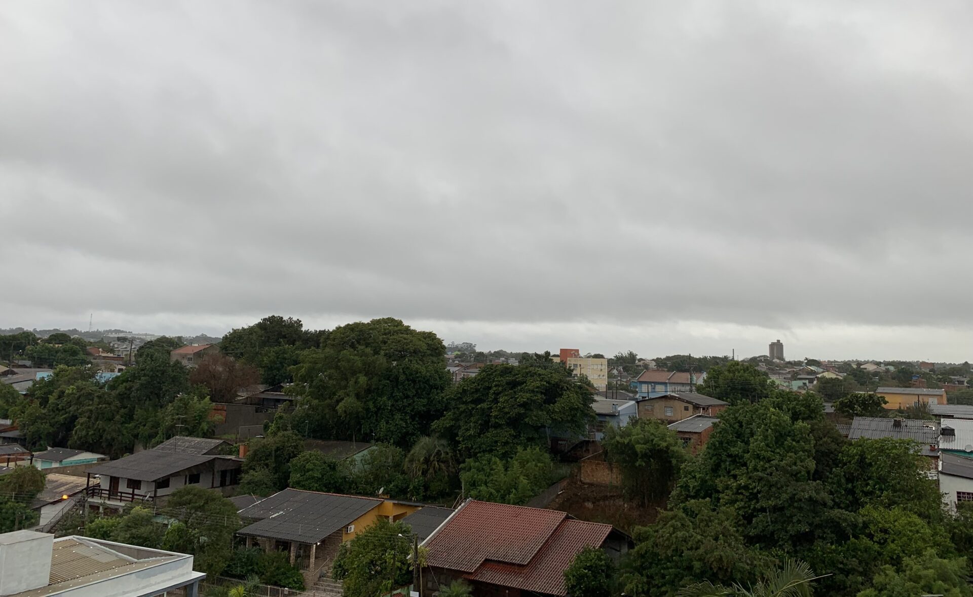 Passagem de tempestade por Gravataí e Cachoeirinha não causa grandes estragos