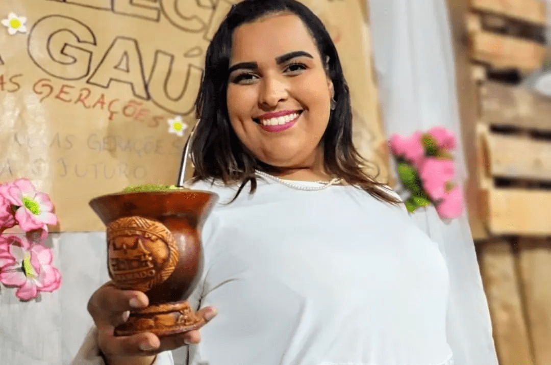 Cantores nativistas se reúnem na pré-estreia de gravataiense finalista do Enart