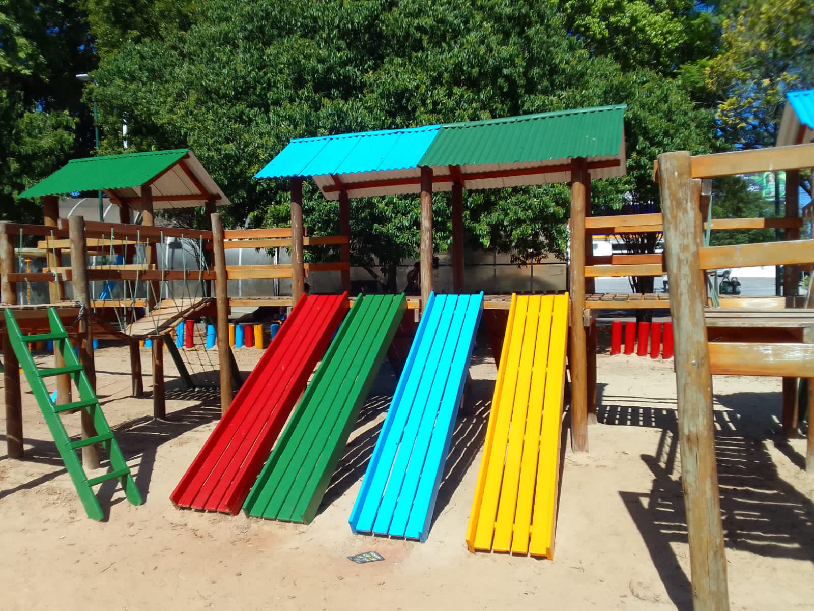 Prefeitura conclui a revitalização de seis praças em Gravataí