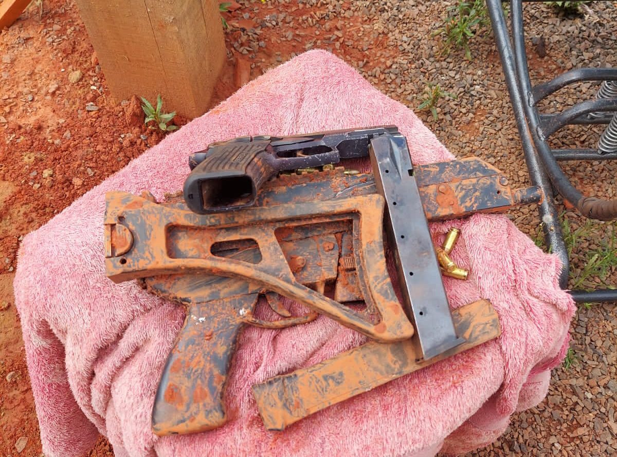 Polícia descobre terreno usado para enterrar armas em Cachoeirinha