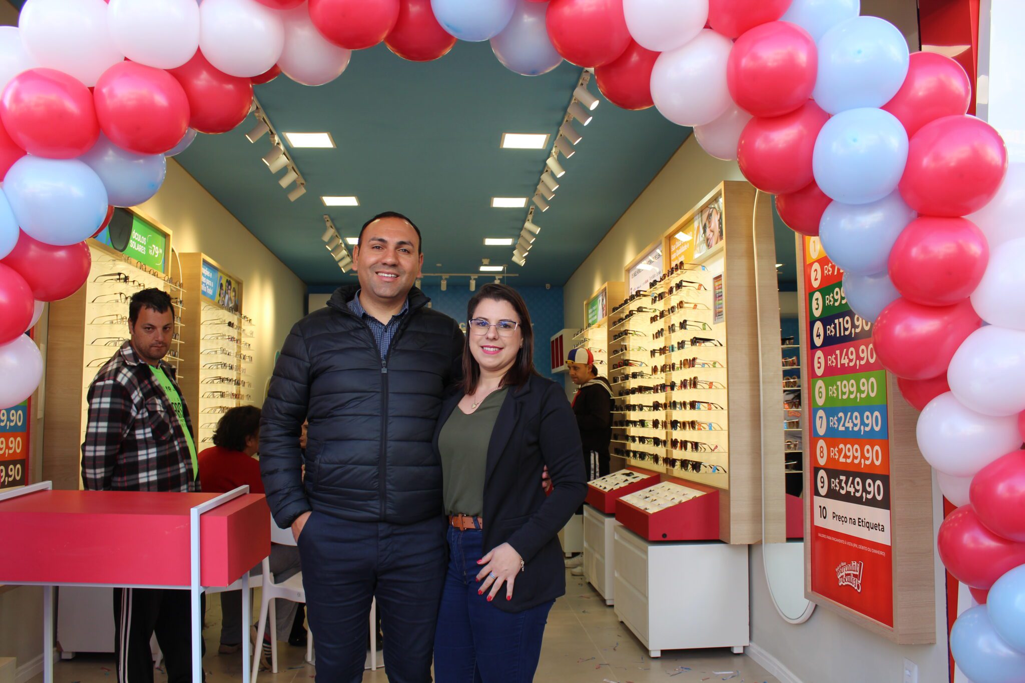 Com promoções exclusivas, Mercadão dos Óculos inaugura em Gravataí