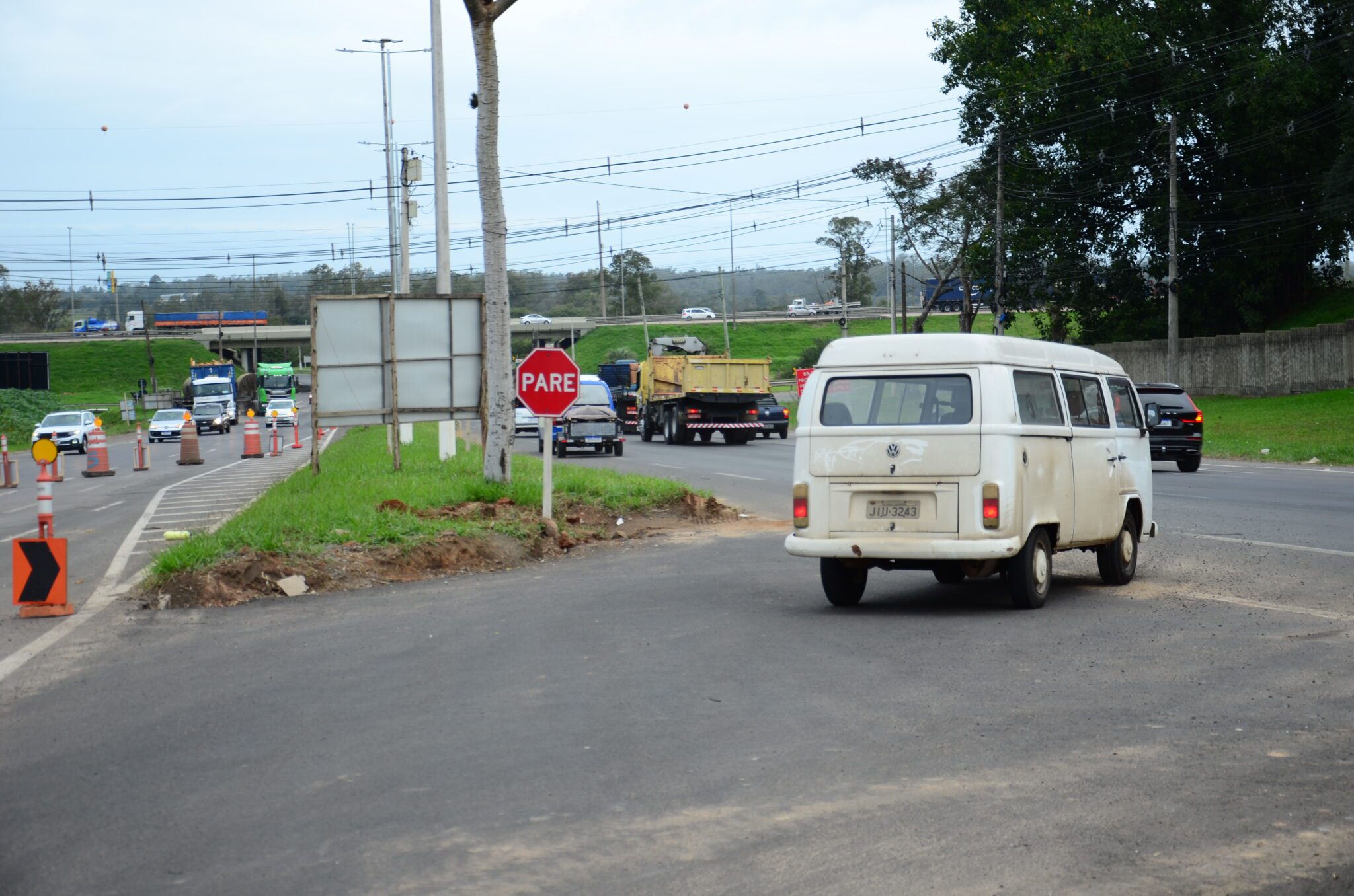 ERS-118 tem nova mudança no trânsito para permitir sequência das obras