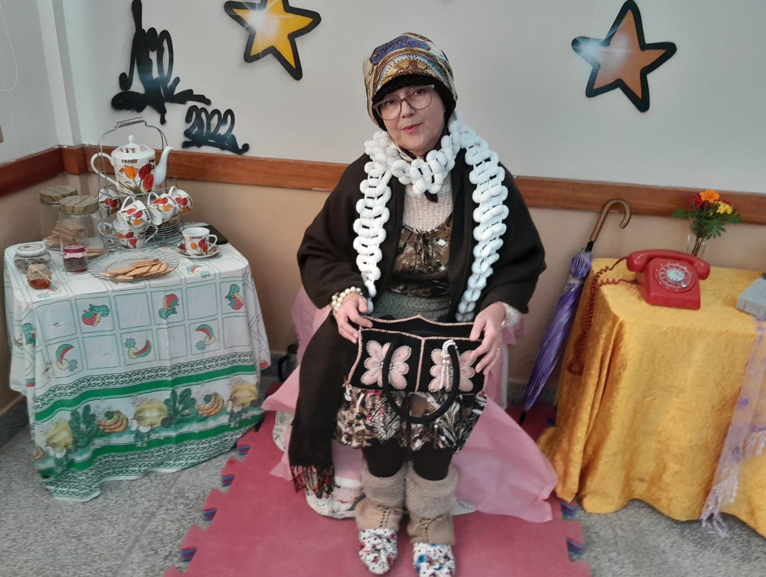 Dos livros à sala de aula, professora de Gravataí dá vida a personagens para contar histórias