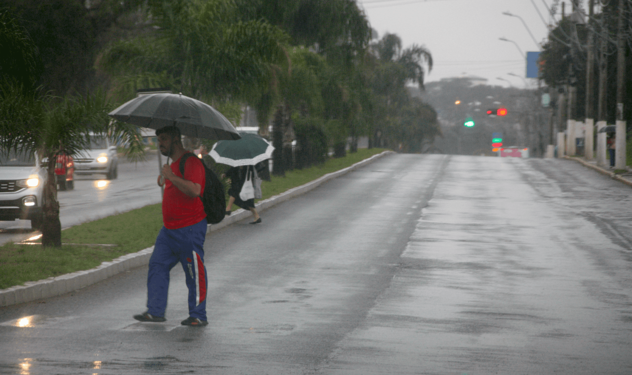 Após calor de 30°C, chuva volta ao RS nesta segunda; temperaturas também caem