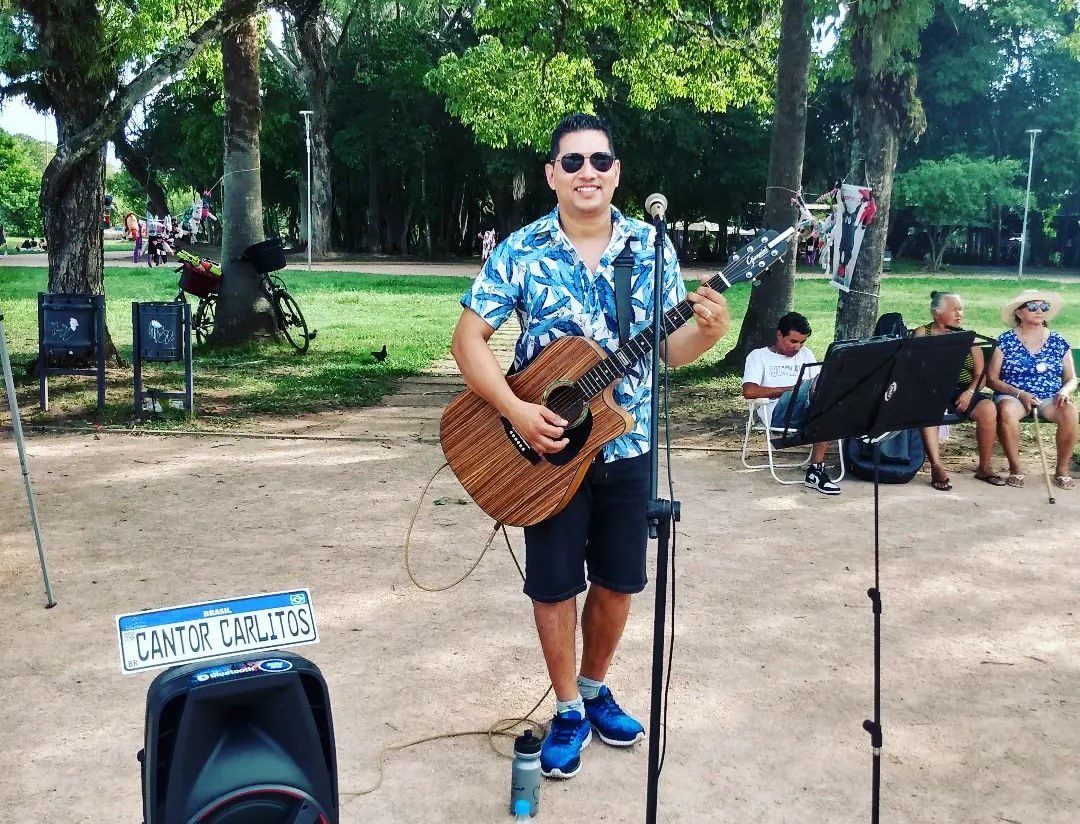 Morador de Cachoeirinha, cantor Carlitos aposta no estilo “pisadinha” em novo trabalho