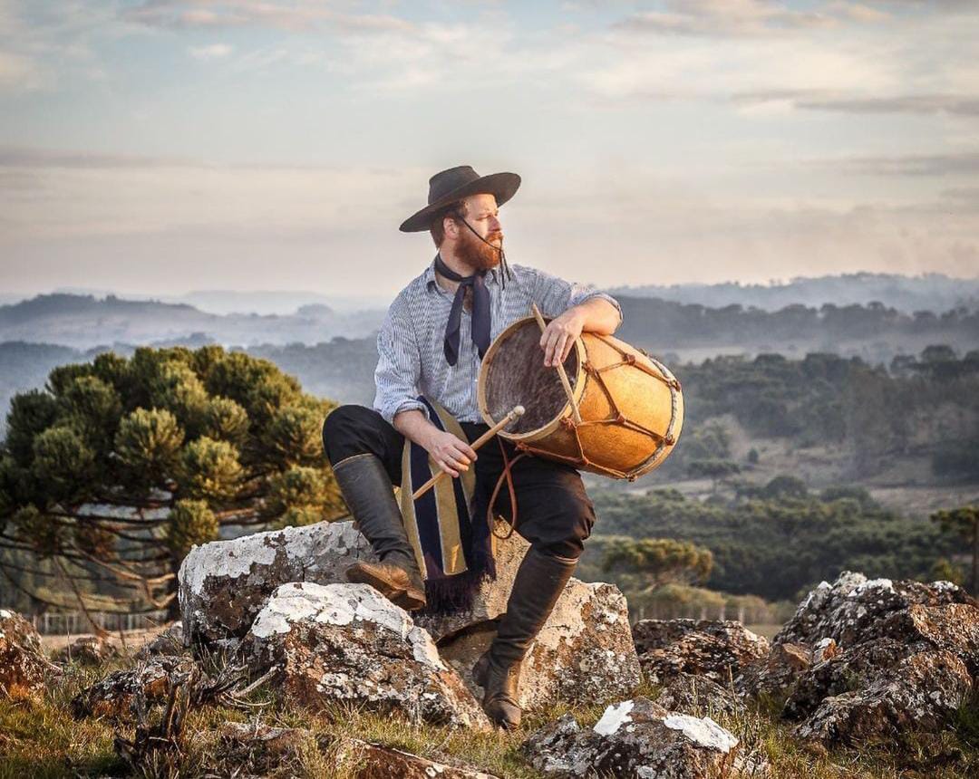 Músico Nativista Ricardo Bergha fará show em Cachoeirinha