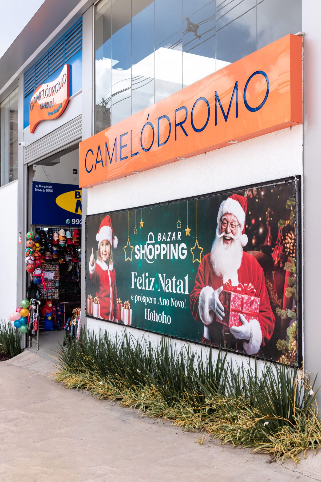 Natal do Bazar Shopping Gravataí conta com decoração temática e opções de presentes para toda a família