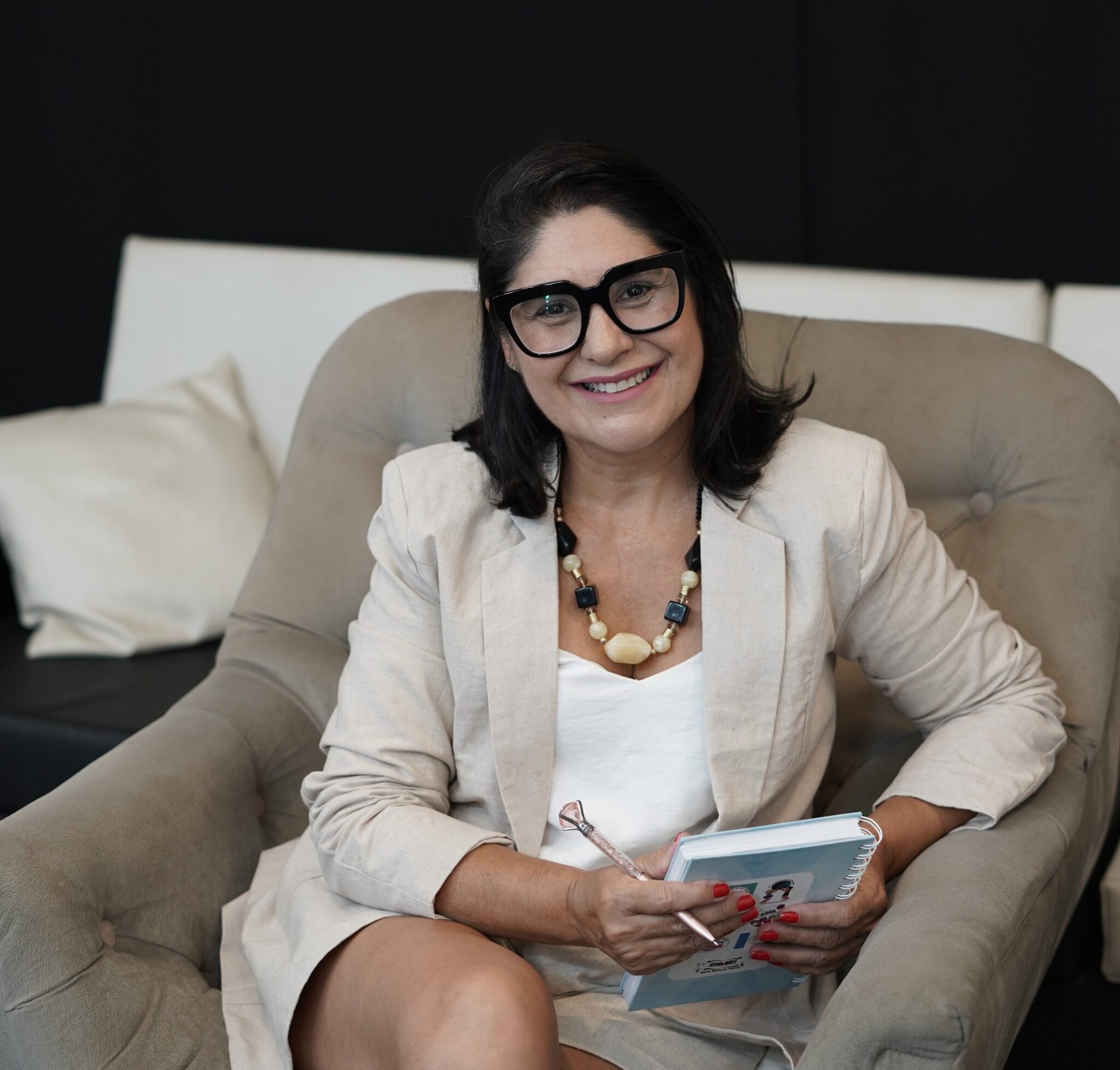 Escritora de Cachoeirinha lança podcast sobre saúde, educação e arte