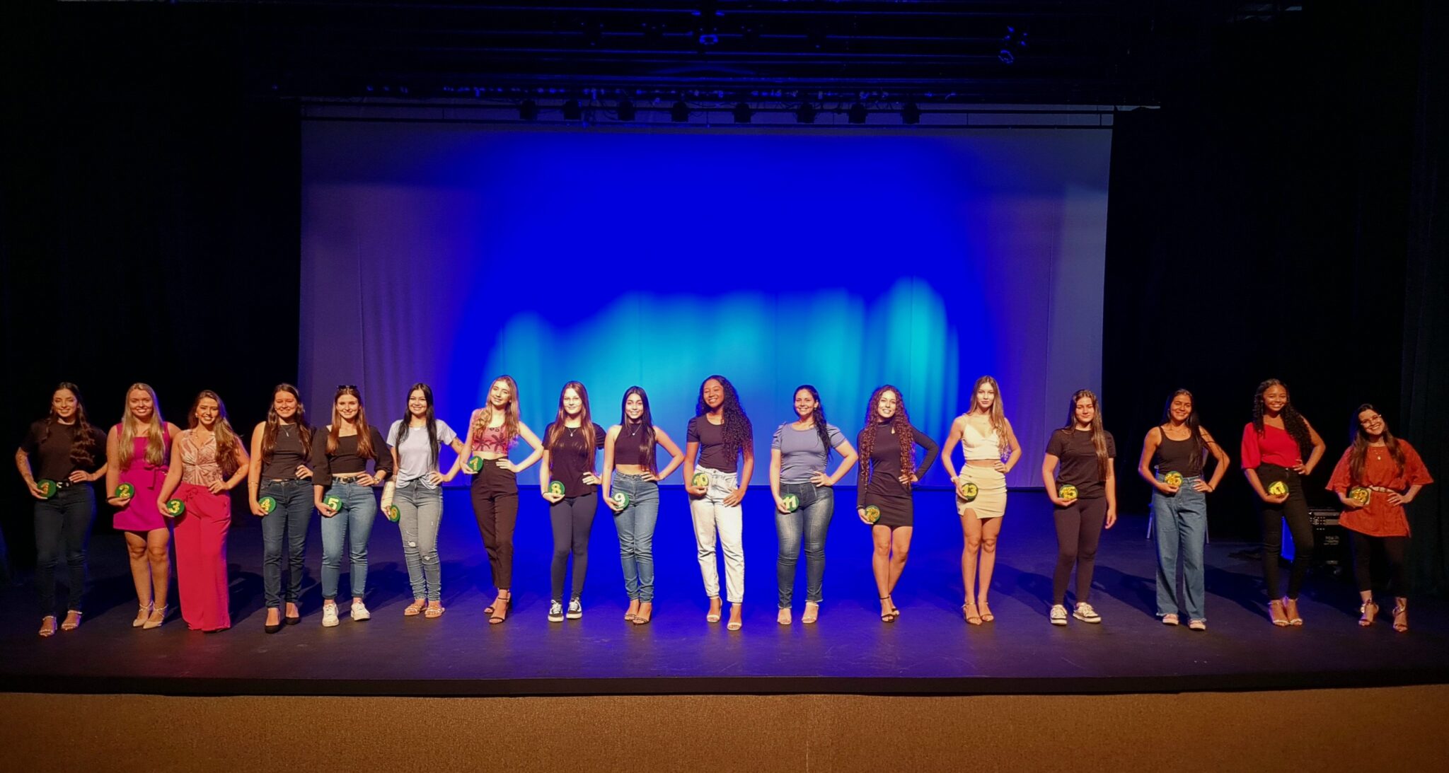 Desfile que definirá a Corte da Fearg acontece nesta sexta-feira em Gravataí