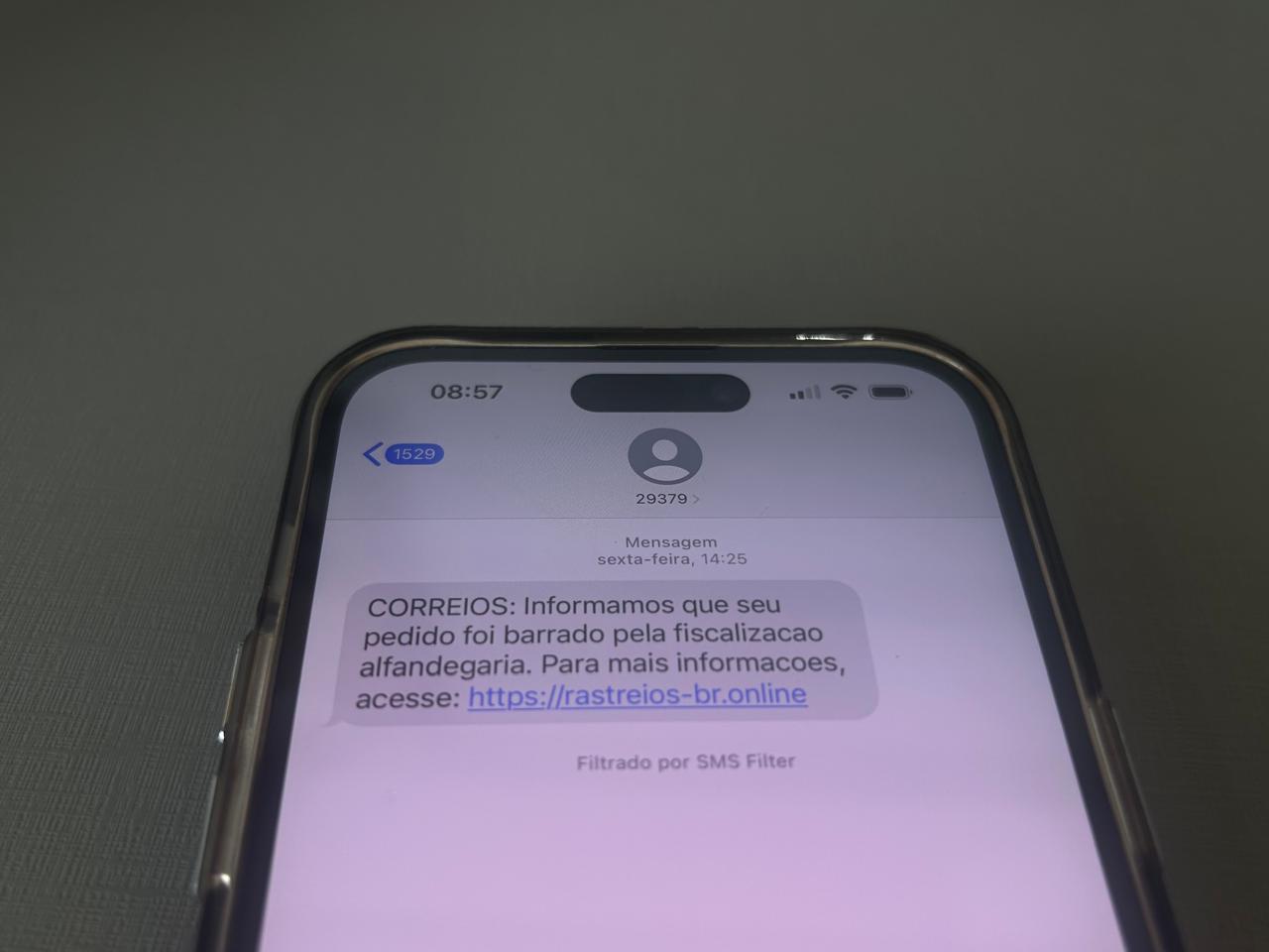 Golpe do SMS dos Correios pede falsa taxa de alfândega; entenda como funciona