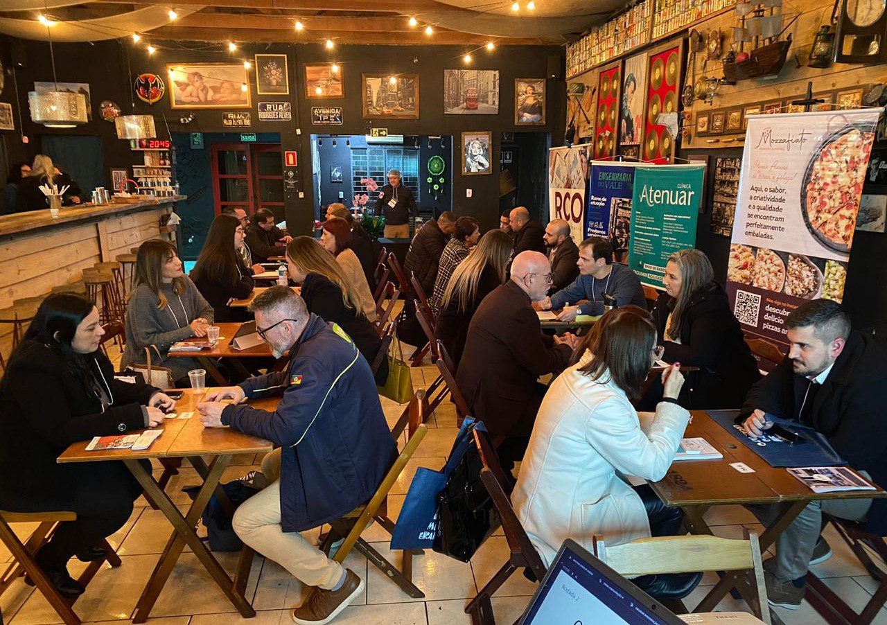 Em busca de melhores resultados, empresários de Gravataí participam de rodada de negócios