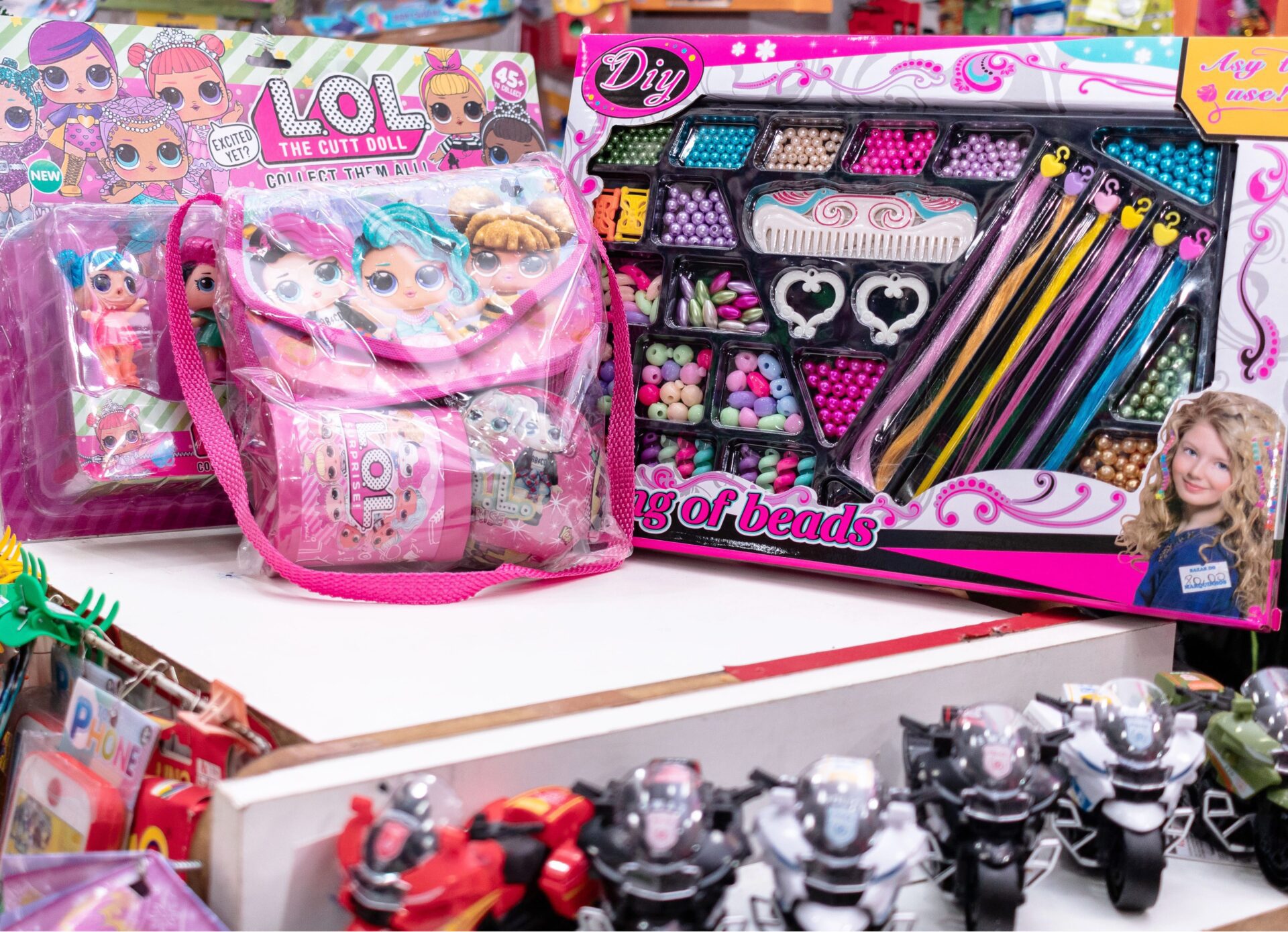 Em Gravataí, Associação Irmãos do Caminho arrecada doces e brinquedos para ação social