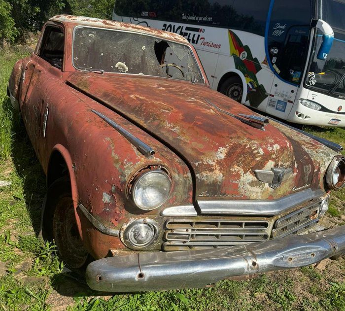 De carro de colecionador a veículos pesados; Receita Federal oferta 150 automóveis em leilão no RS