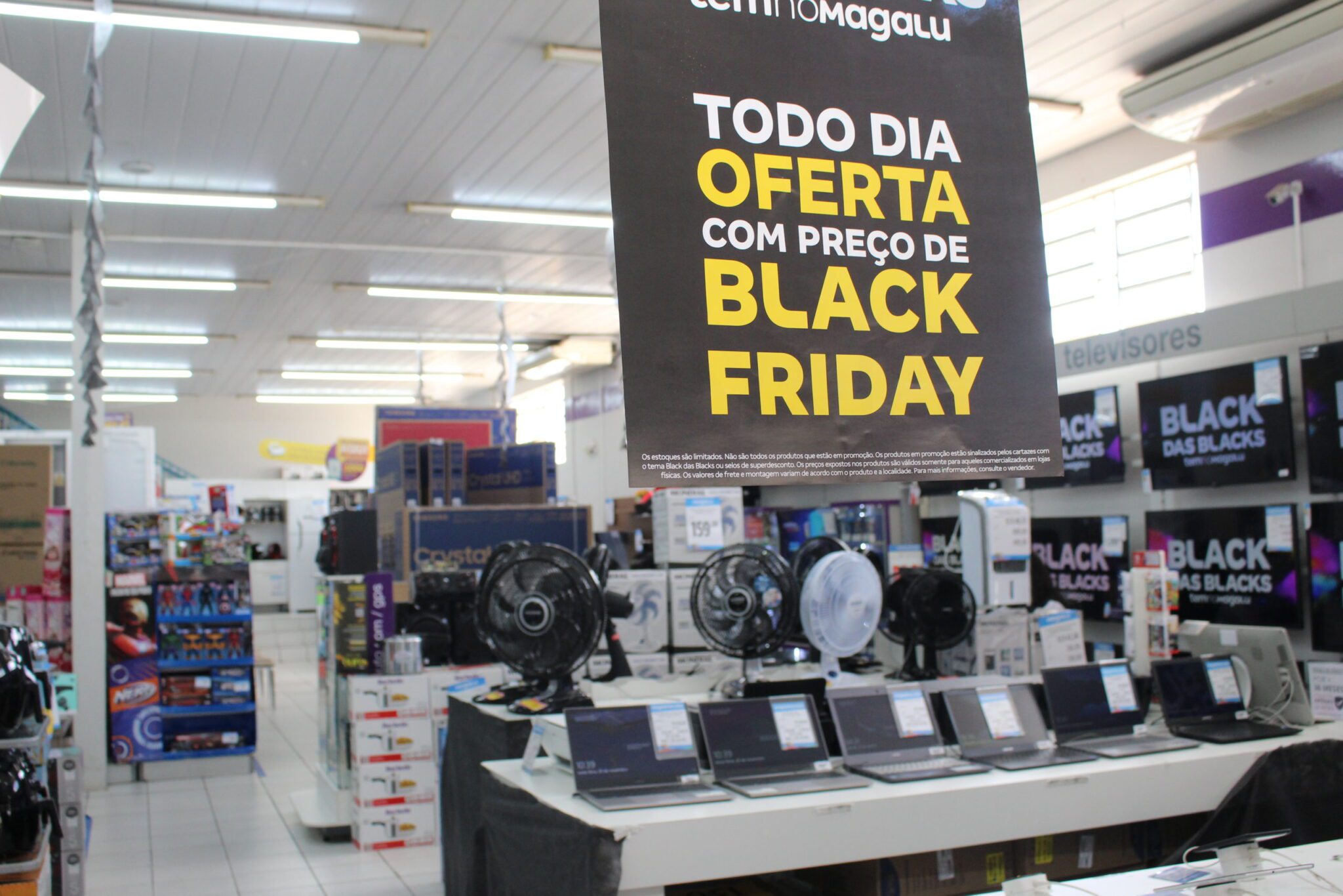 Cartilha dá dicas para não cair em golpes na Black Friday