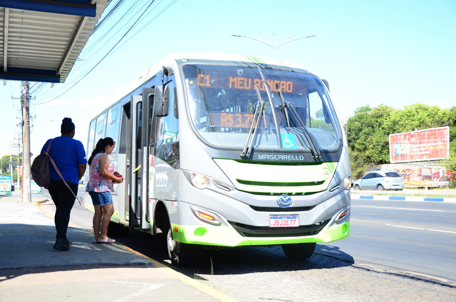 Paradas de ônibus de Cachoeirinha terão câmeras e botão de pânico