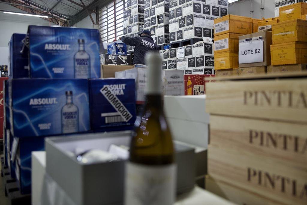 Receita Federal anuncia novo leilão virtual de mercadorias apreendidas e abandonadas