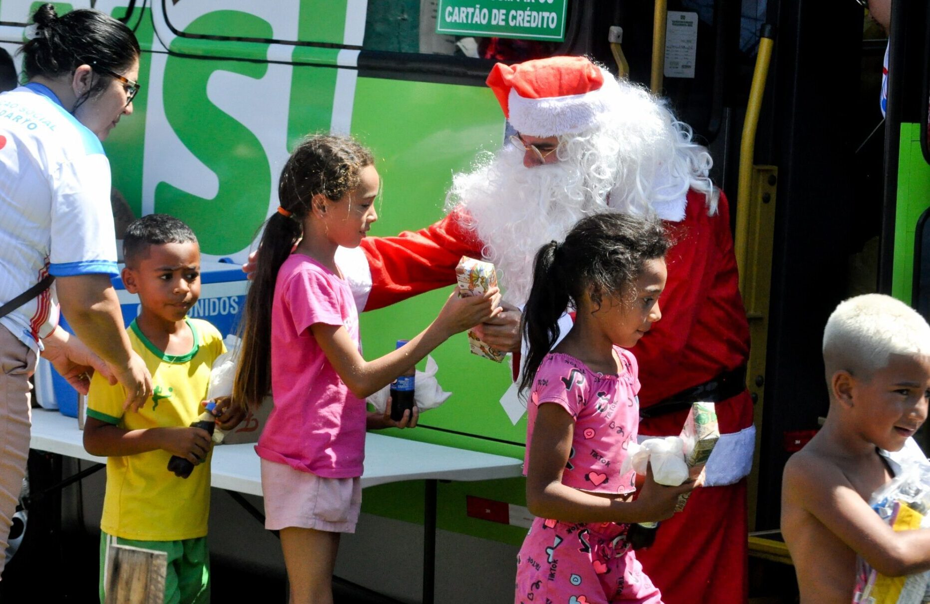 Chegada do Papai Noel, distribuição de presentes e brincadeiras serão atrações de festa em Cachoeirinha
