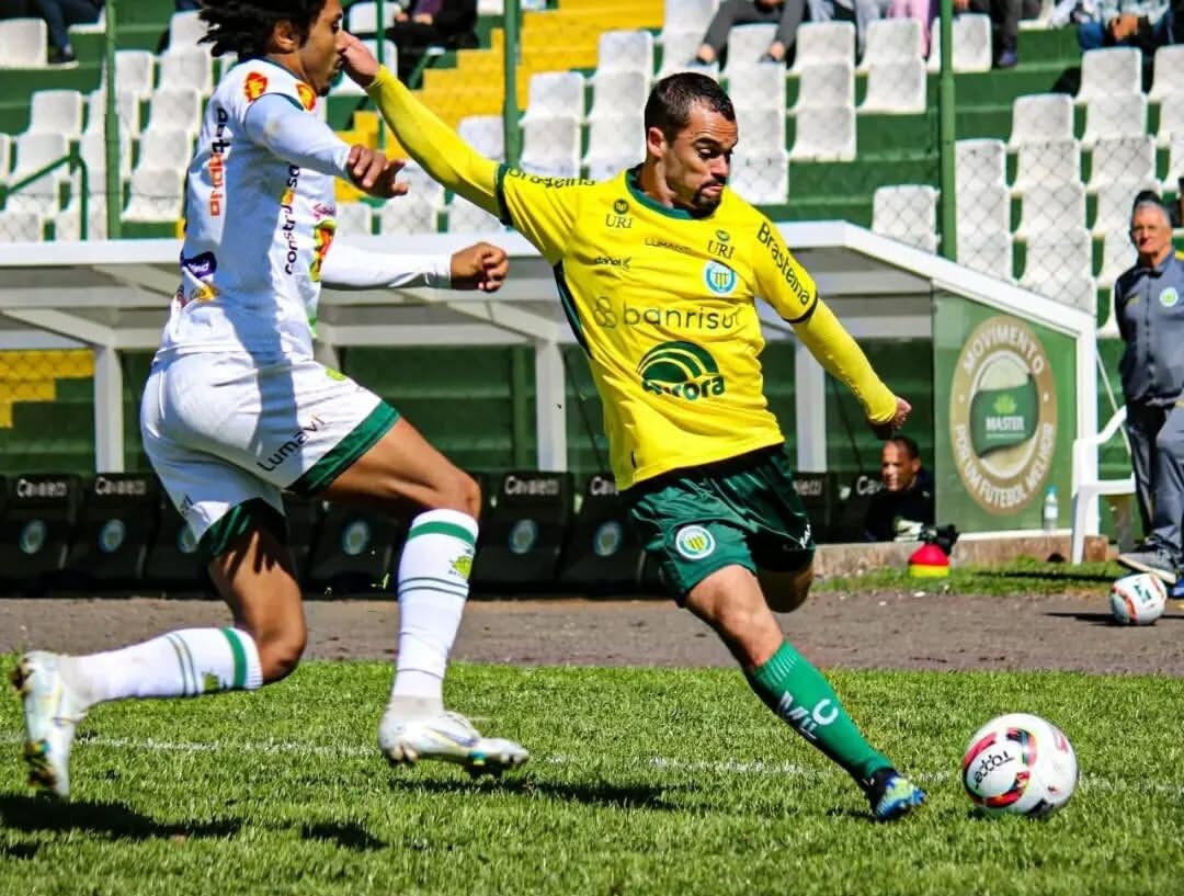 Gravataiense Gustavo Nogy vai jogar no futebol amazonense