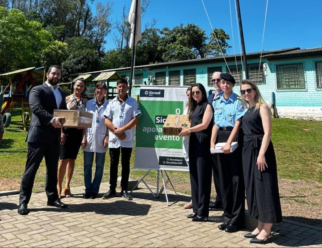 Aluna da Escola Cívico Militar de Gravataí conquista premiação em concurso estadual de redação