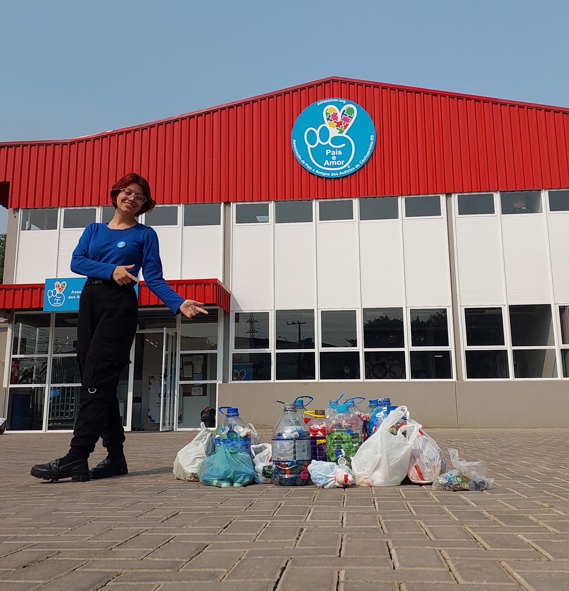 Campanha das tampinhas plásticas ajuda a manter associação de Cachoeirinha que atende autistas