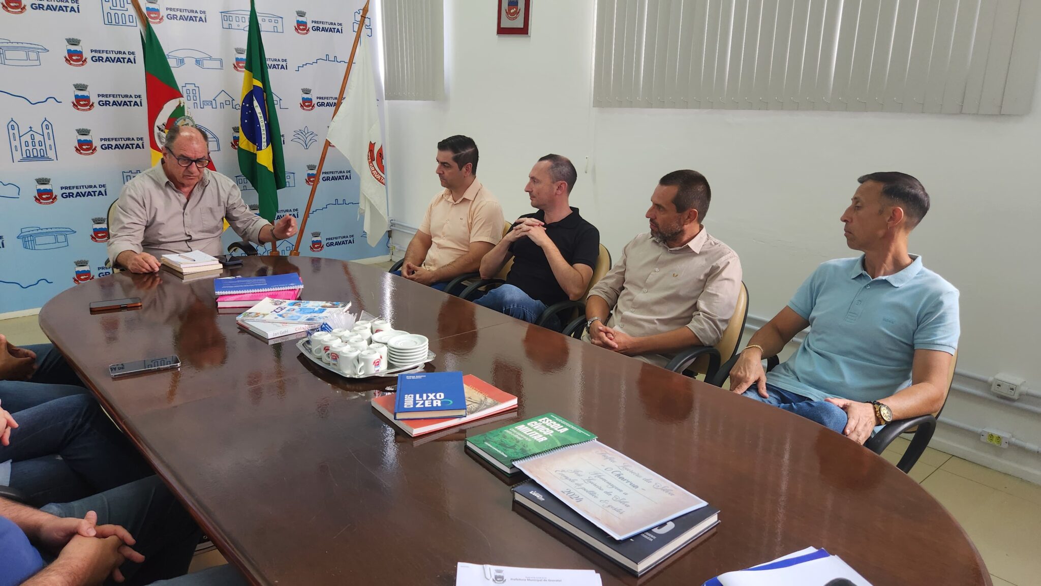 Prefeito Luiz Zaffalon anuncia mudanças no secretariado de Gravataí; 5 lideranças foram empossadas hoje