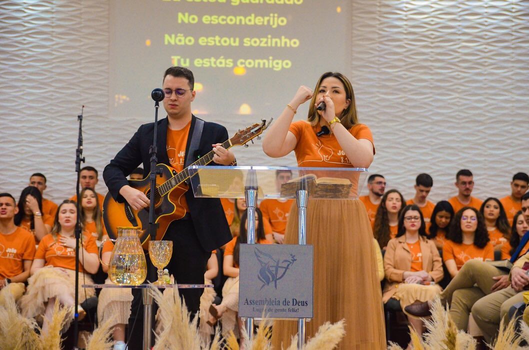 Casal de cantores cristãos vai gravar DVD ao vivo na Assembleia de Deus de Gravataí