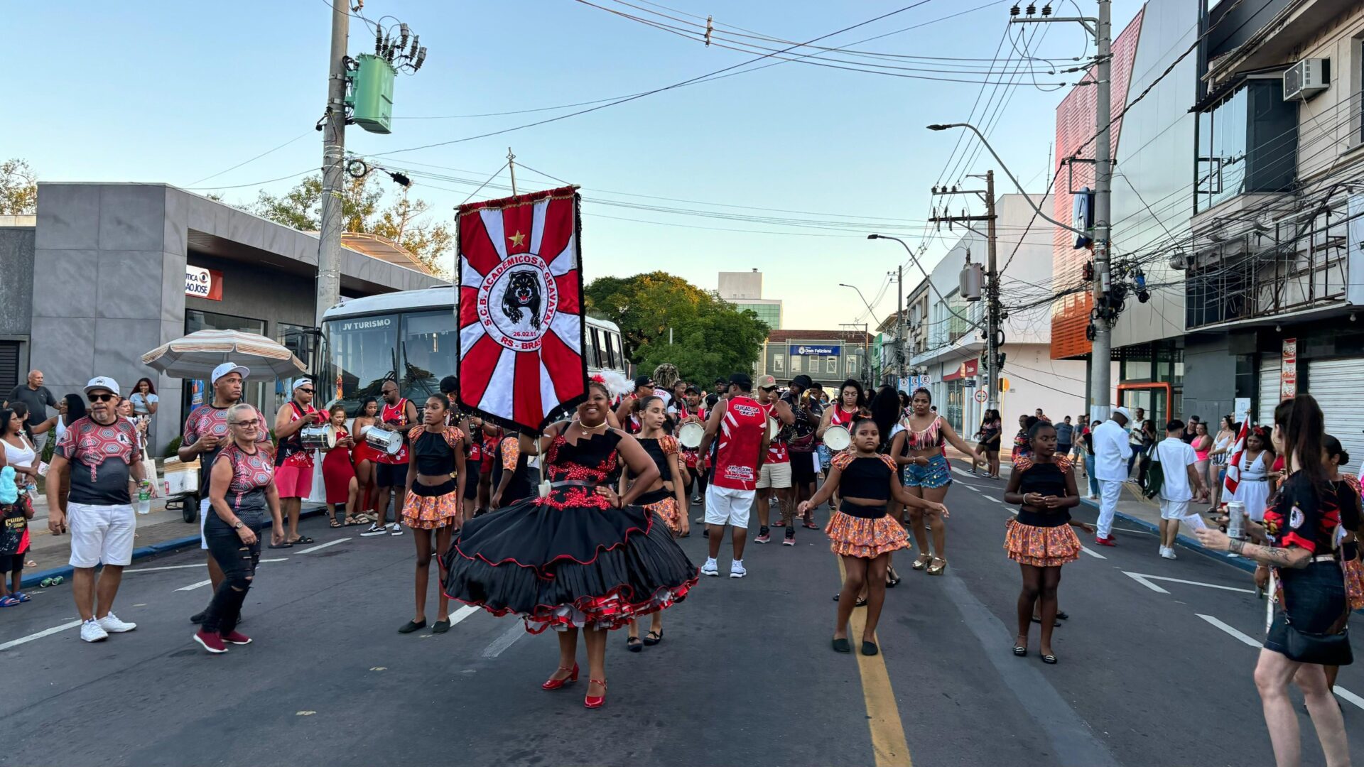 Bloco da Onça Negra estreia no Centro de Gravataí; próxima edição está marcada para 23 de fevereiro