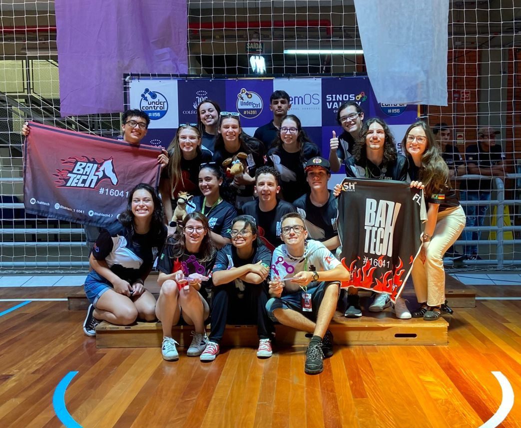 Equipe de robótica de Gravataí é selecionada para evento em Brasília; estudantes buscam apoiadores