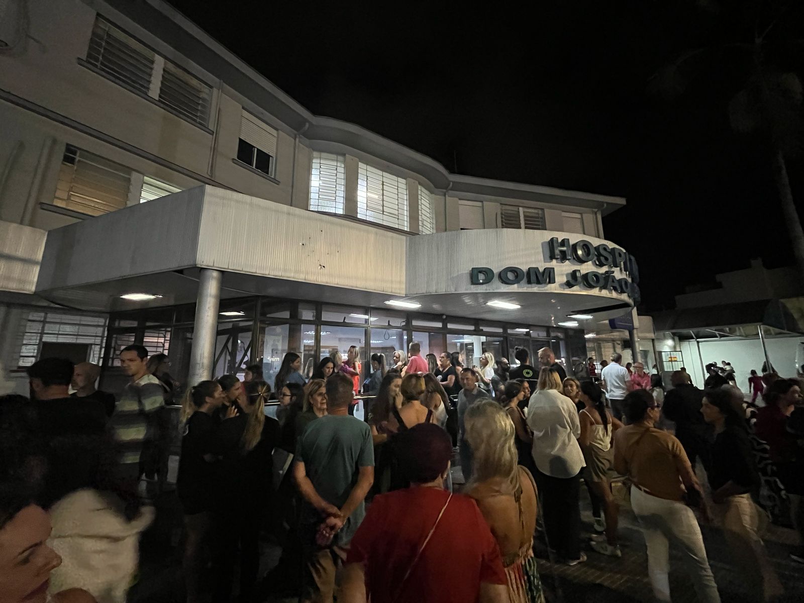 Corrente de oração é realizada em Gravataí por protetora da causa animal internada em estado grave