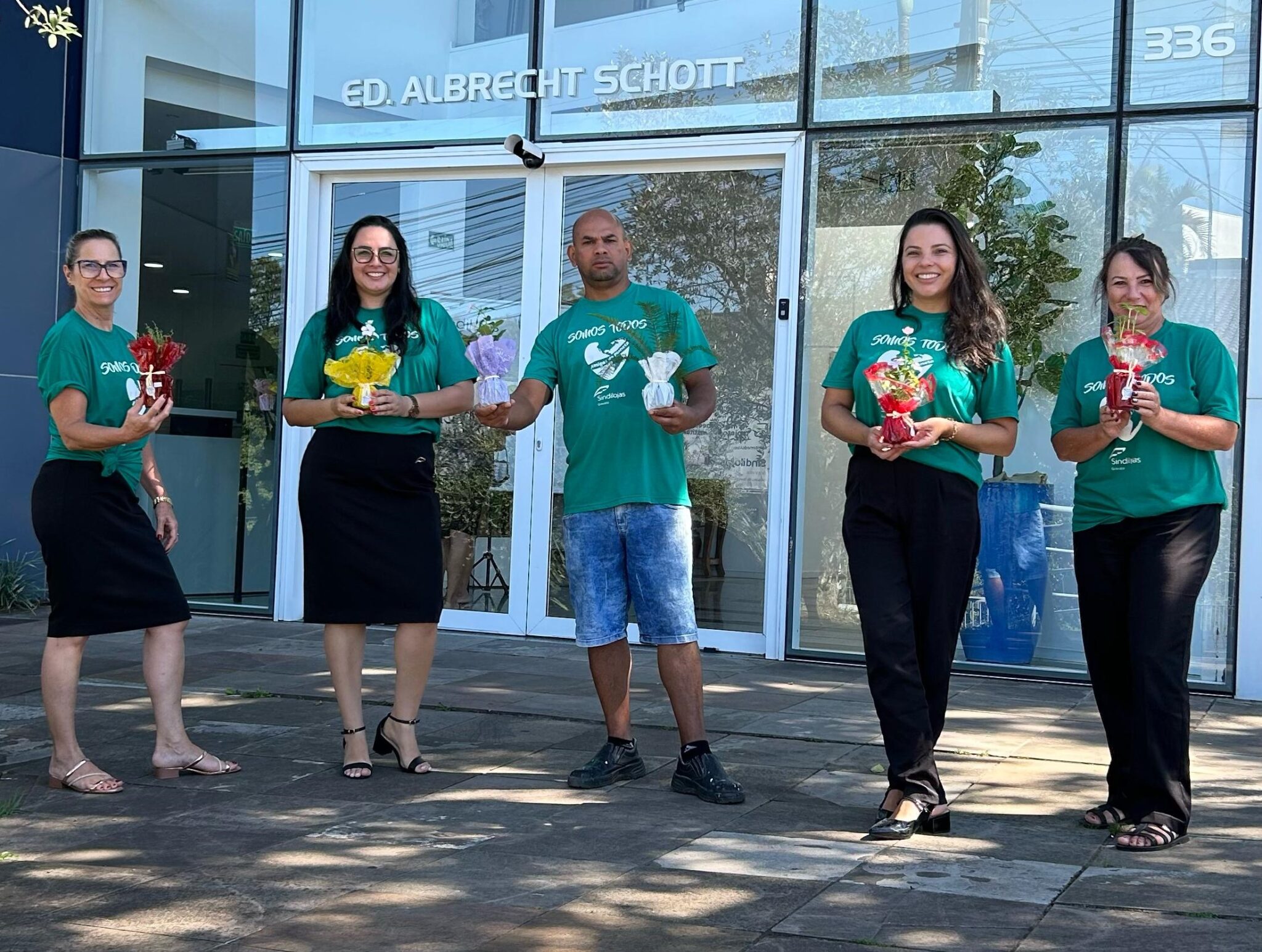 Sindilojas Gravataí retoma ação de distribuição de mudas de plantas