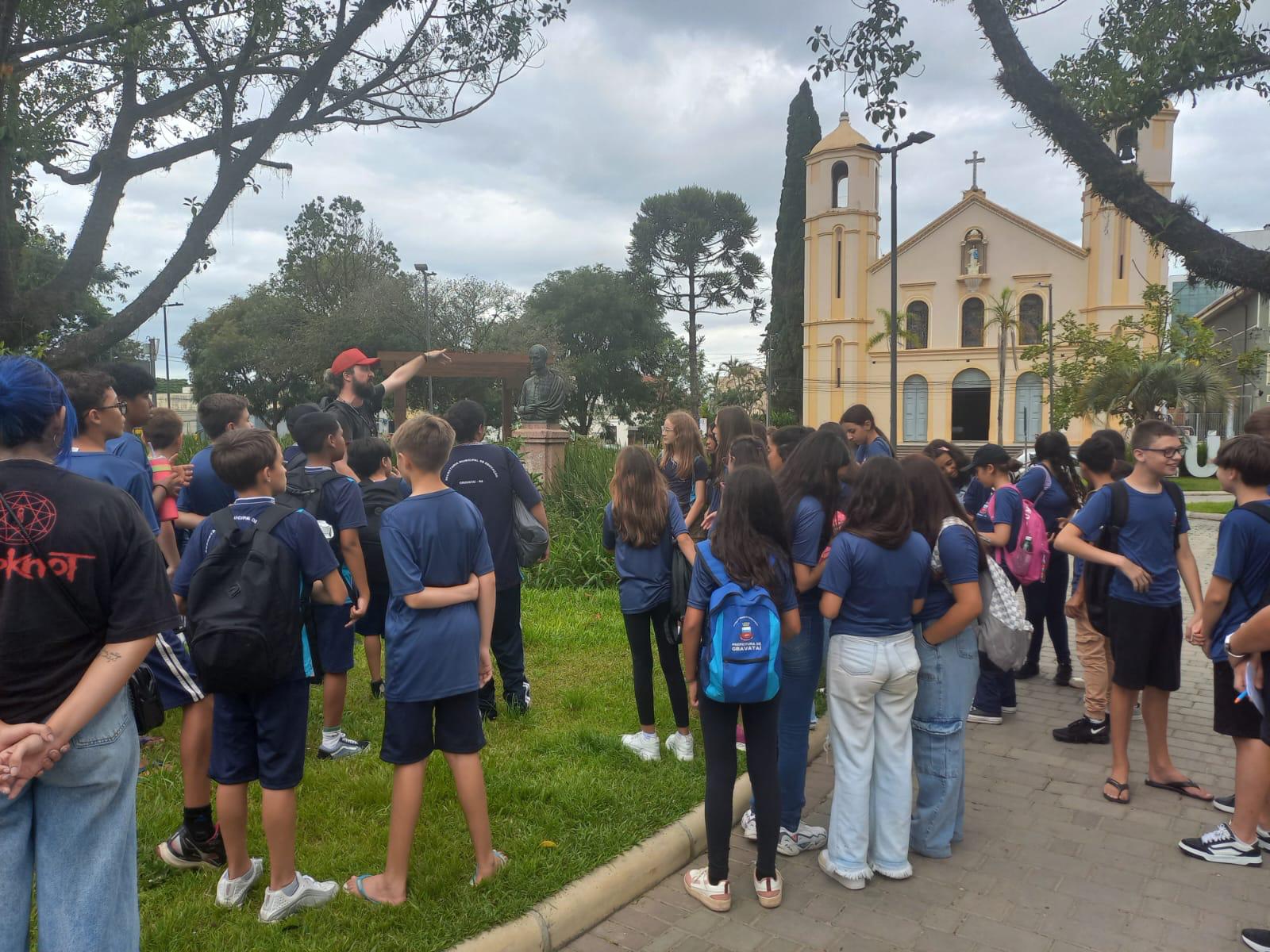 Alunos da rede municipal conhecem a história de Gravataí através de circuito cultural