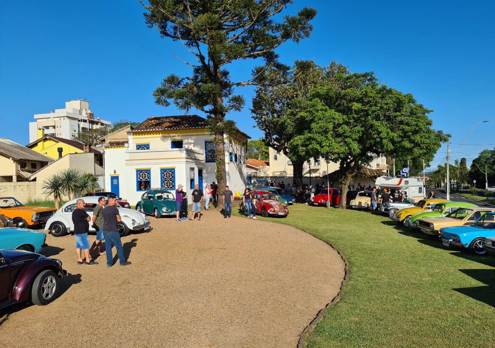Parceria entre Casa dos Açores e Coração de Lata viabilizará encontro de carros antigos em Gravataí