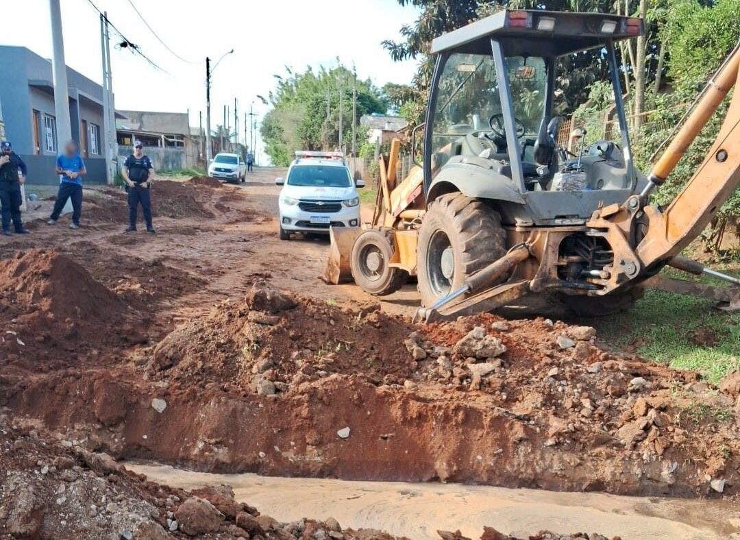 Empresa é multada em Gravataí por escavar via pública sem autorização da Prefeitura