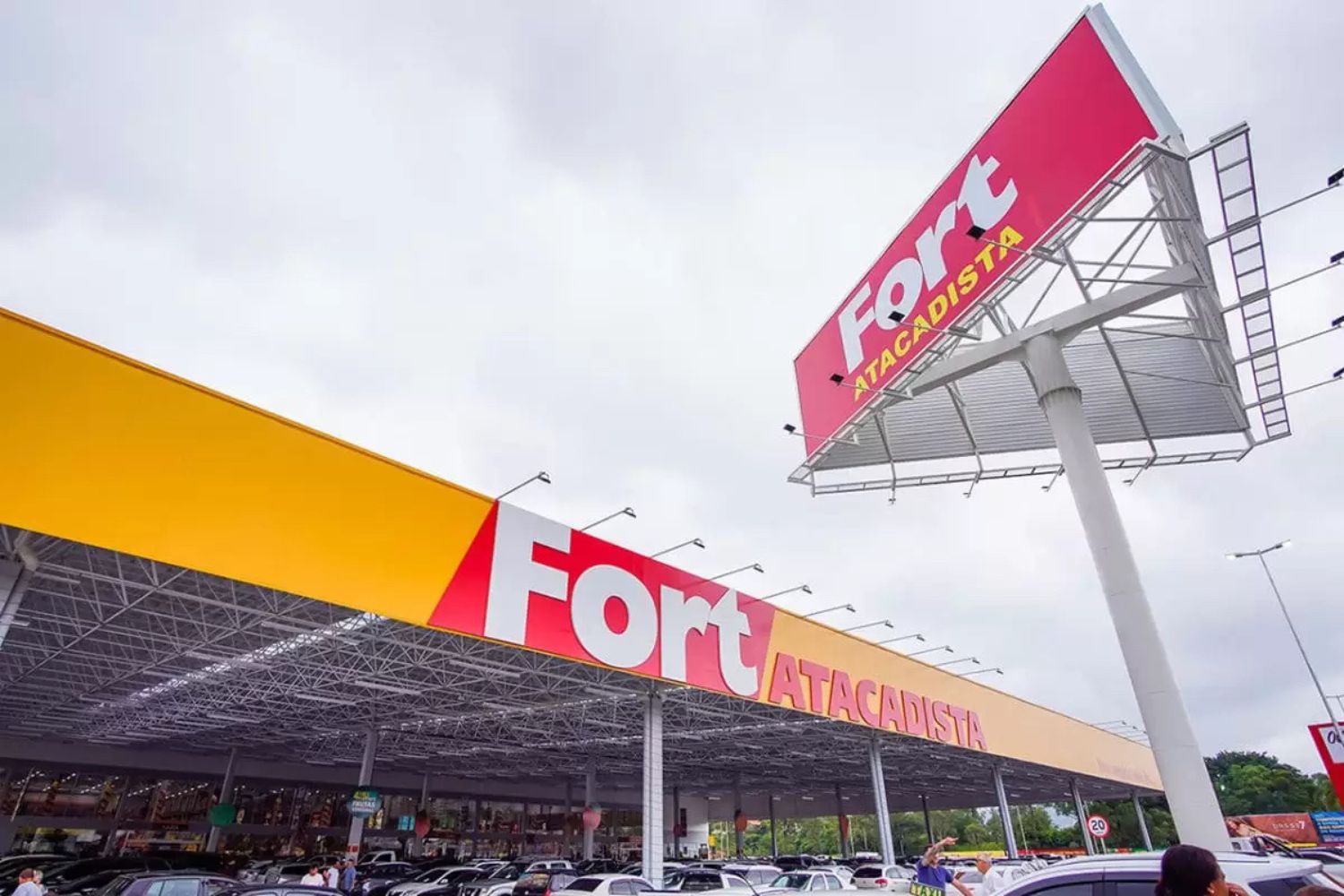 Fort Atacadista promove nova seleção de vagas de emprego em Gravataí
