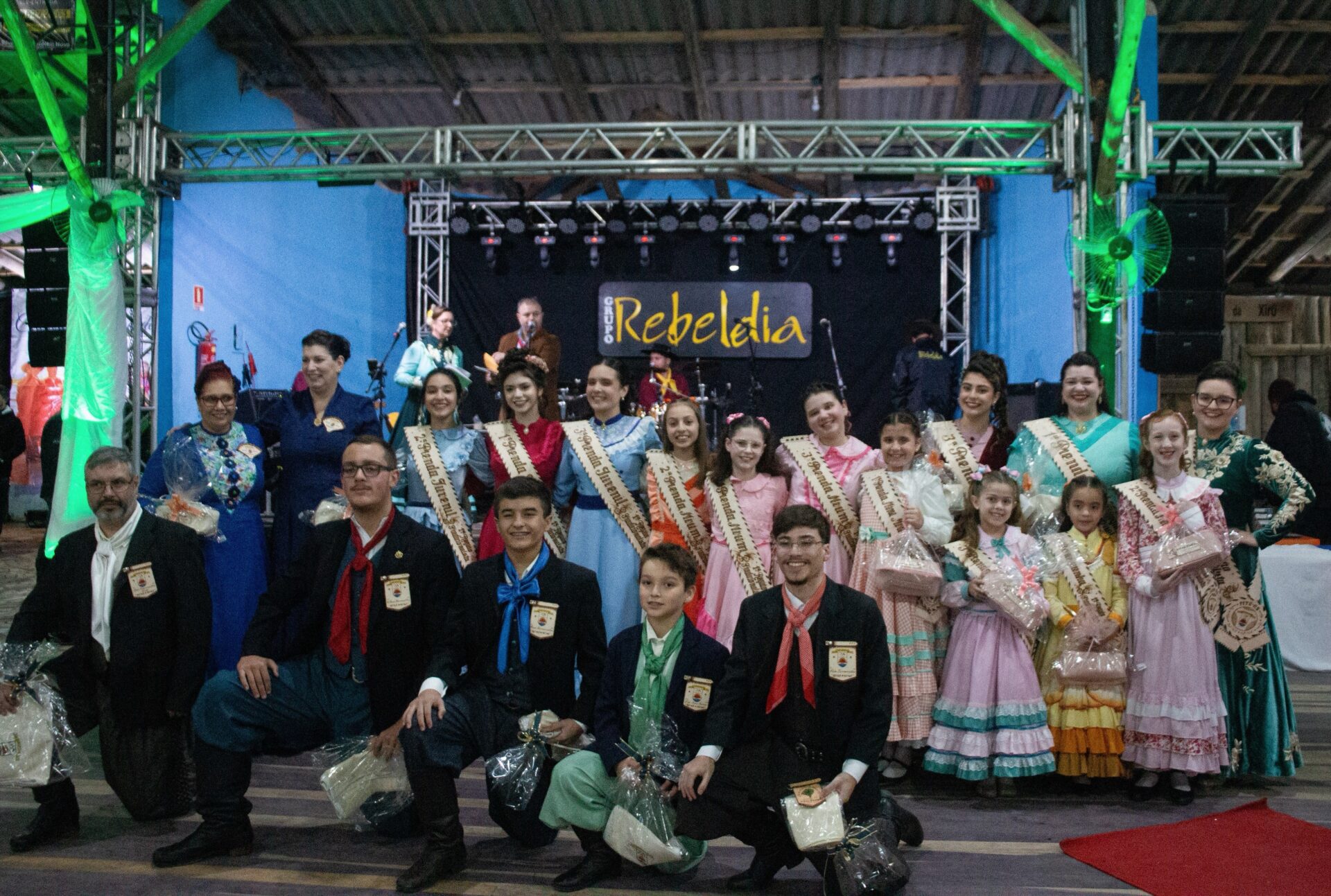 Prendas e peões de Gravataí vencem concursos da 1ª Região Tradicionalista