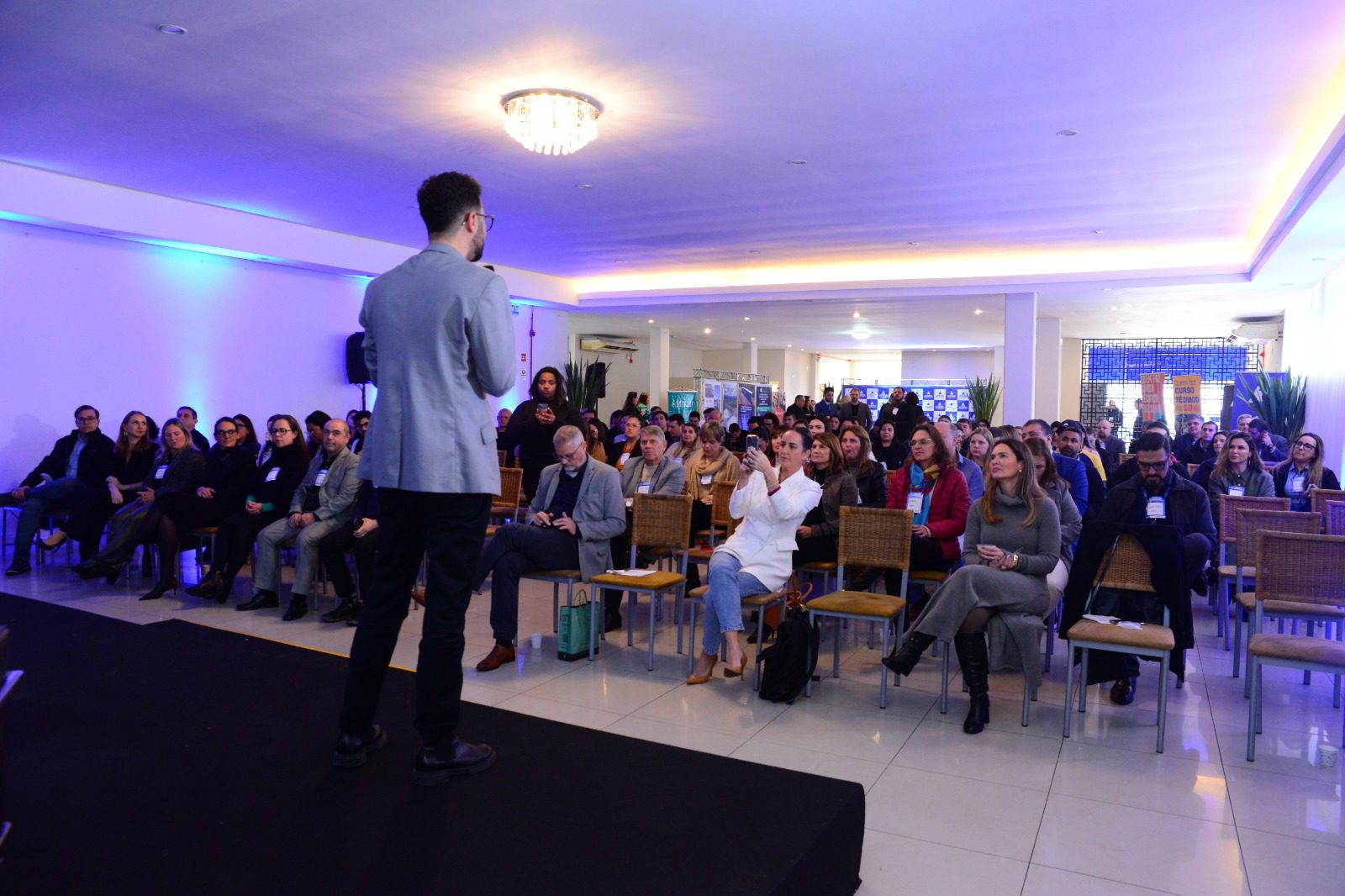 Fórum da Indústria reuniu especialistas e apontou caminhos para o futuro do setor em Gravataí
