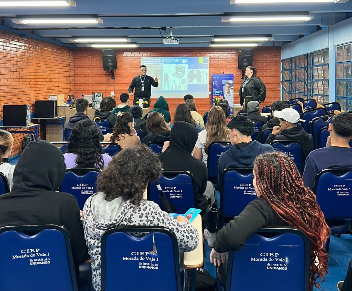 Senac realiza primeira oficina de manutenção de computadores em escola da rede pública de Gravataí