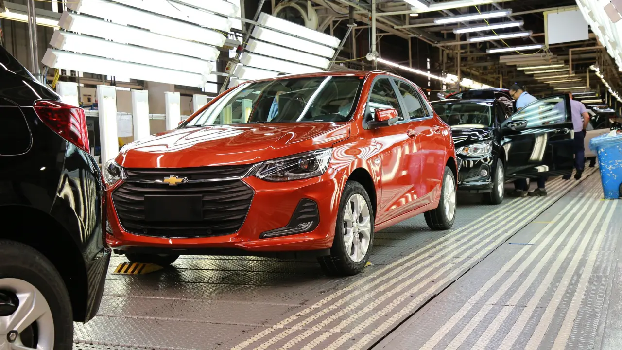 Até 2030, GM projeta vender apenas carros eletrificados no Brasil