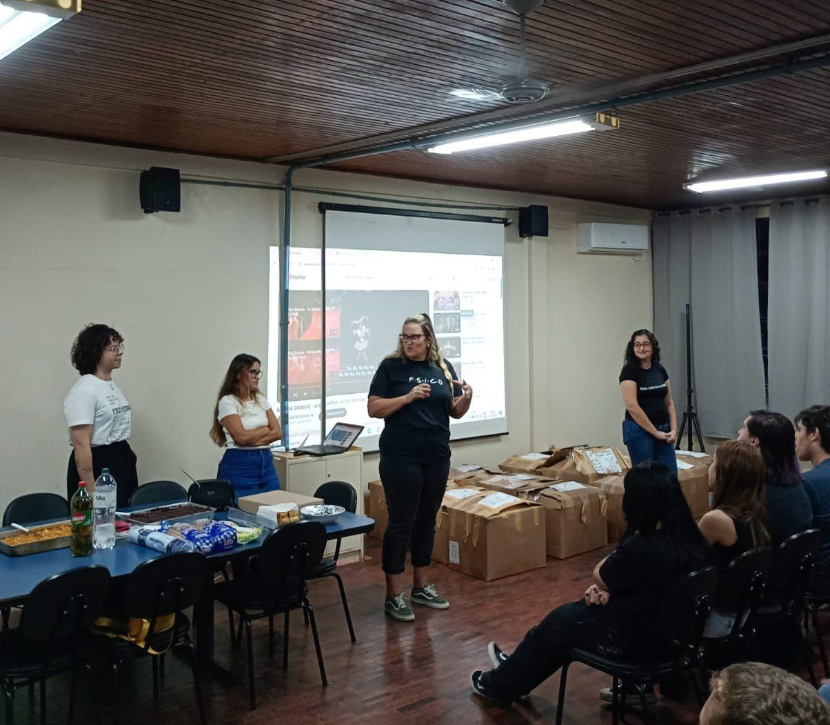 Curso pré-vestibular é oferecido gratuitamente para estudantes de Gravataí e Cachoeirinha
